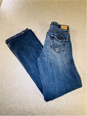 Levi’s 525 Bootcut Jeans Womens 6 Blue Medium Wash Stretch Denim